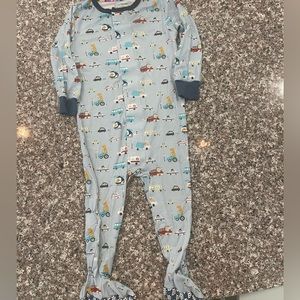 Never Worn Magnetic Me Onesie! 9-12 months